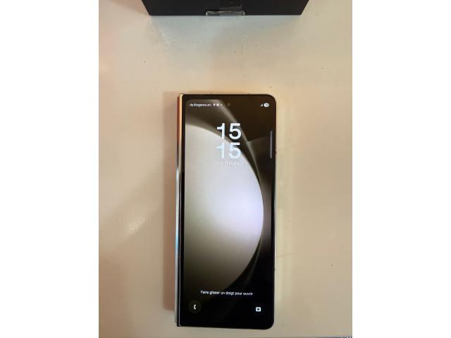 Photo Samsung galaxy ZFold 5 image 1/6