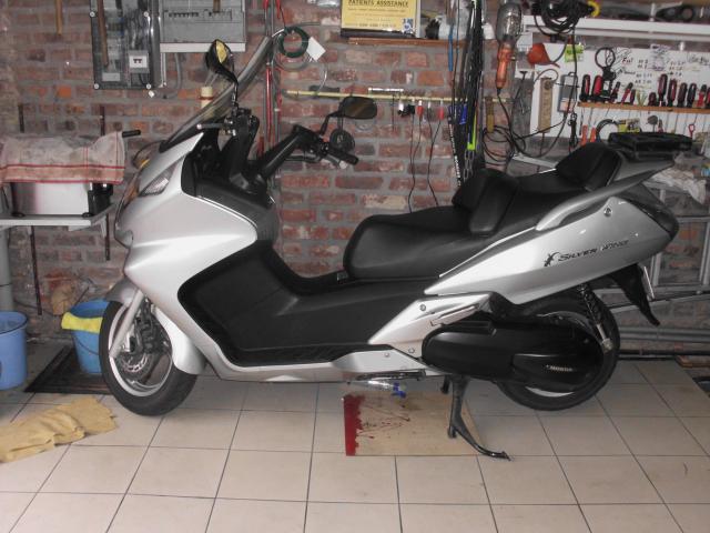 Photo Scooter Silver Wing 600 image 1/5