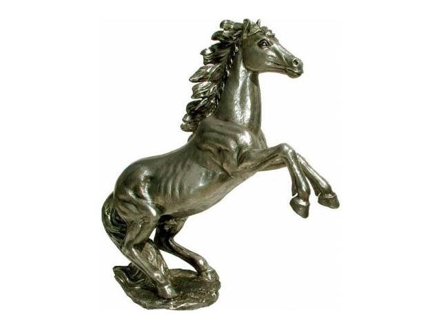 Sculpture d'un cheval en aluminium