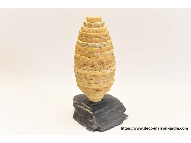 Photo Sculpture en Travertin Doré et Ardoise - Statue Jardin - Décoration Maison image 1/5