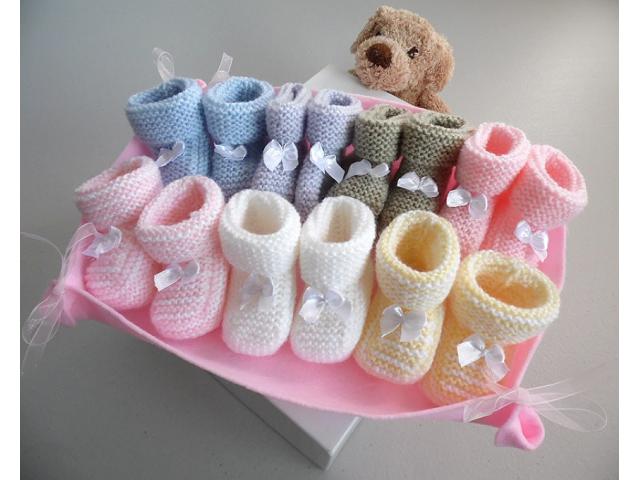 Semainier de chaussons tricot laine bébé fait main