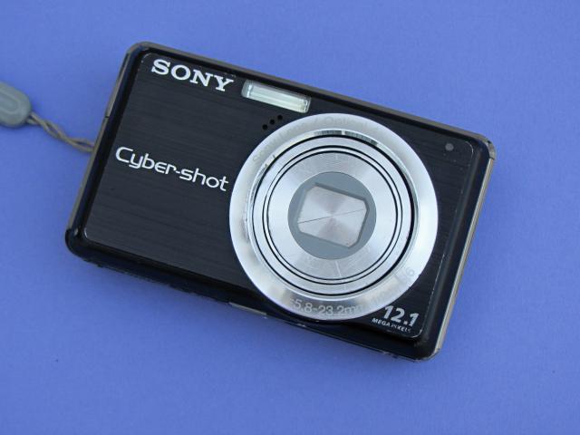 Photo Sony Cyber-shot DSC-S980/B NoirS980/B - Appareil photo numérique - compact - 12.1 MP - 4x zoom optiq image 1/4