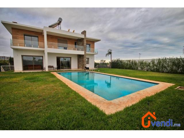 Splendide villa de 1000 m2 à vendre – Route d’Azemmour