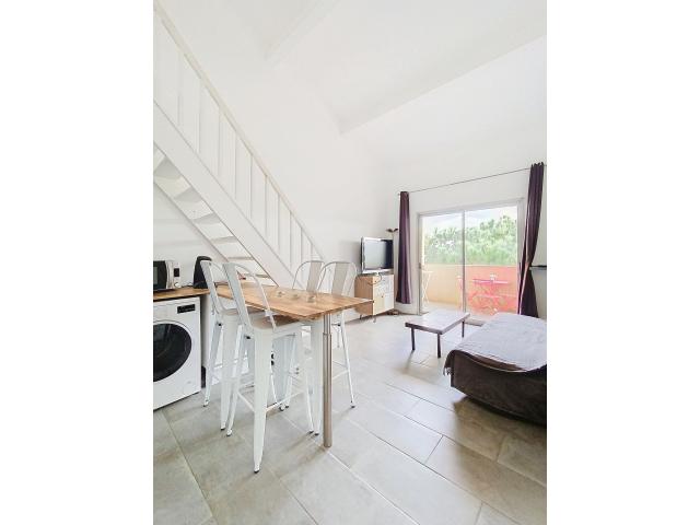 Studio Mezzanine en dernier étage