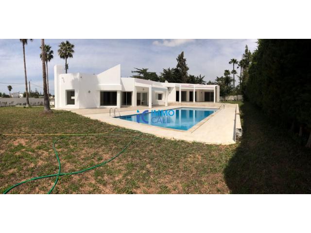 Photo Sublime villa de 2200 m² en location située à Souissi image 1/6