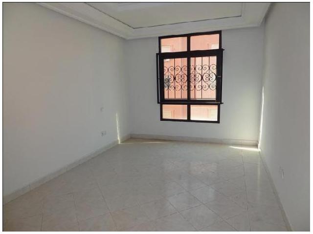 SUPERBE APPARTEMENT À LOUER DE 100 M² A GUELI