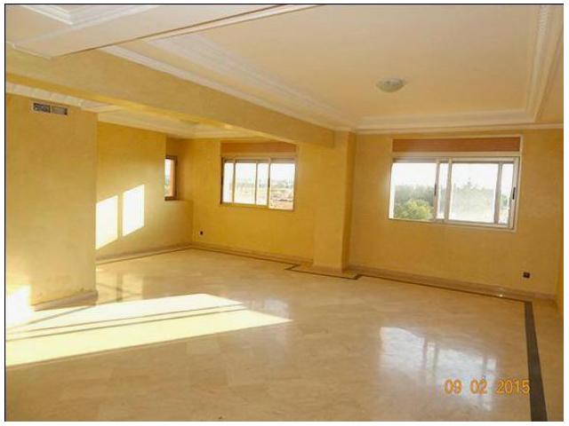 SUPERBE APPARTEMENT DE 3 CHAMBRES
