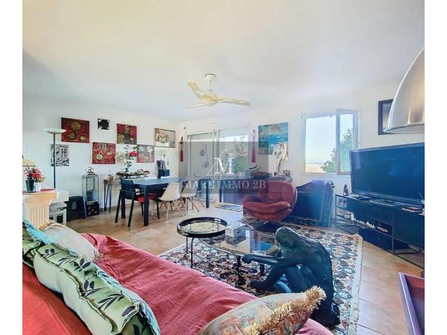Superbe appartement sur les Hauteurs de Calvi