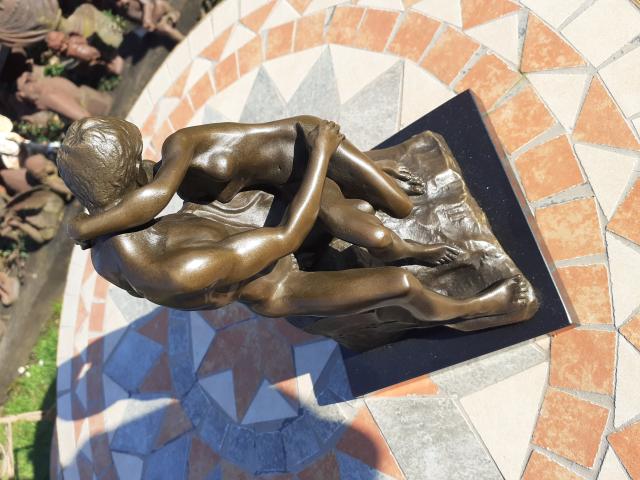SUPERBE BRONZE SIGNE SUR SOCLE MARBRE