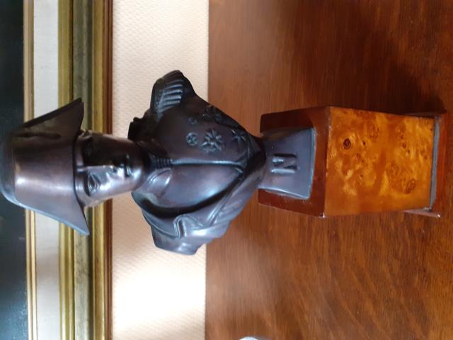 Photo Superbe buste de Napoléon en bronze sur socle en bois. image 1/6