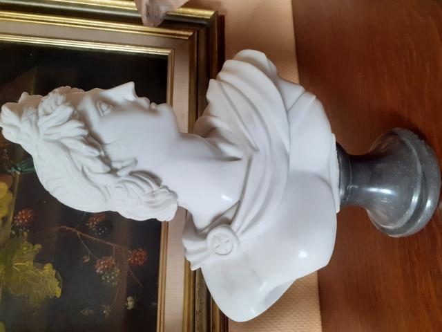 Superbe buste en marbre de César