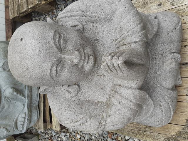 SUPERBE HAPPY BOUDDHA A LA PRIERE EN PIERRE BLEUE