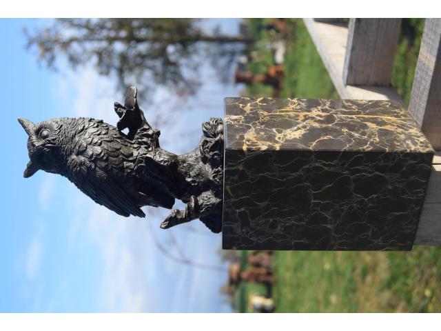 SUPERBE HIBOU EN BRONZE SIGNE SUR SOCLE MARBRE