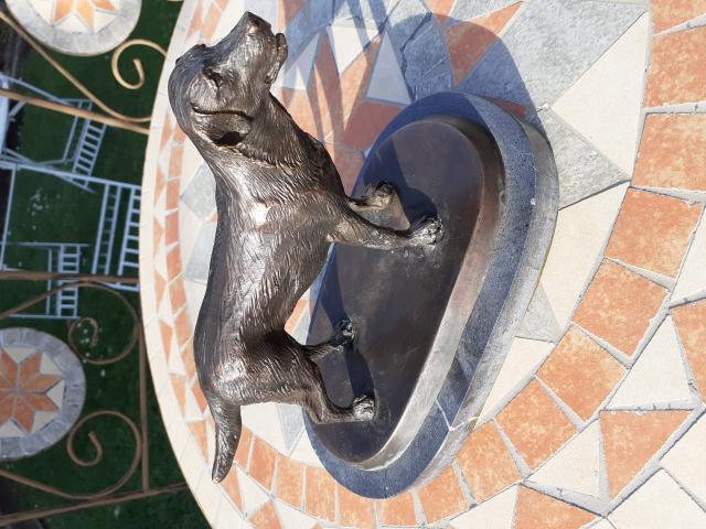 SUPERBE LABRADOR EN BRONZE SUR SOCLE MARBRE.