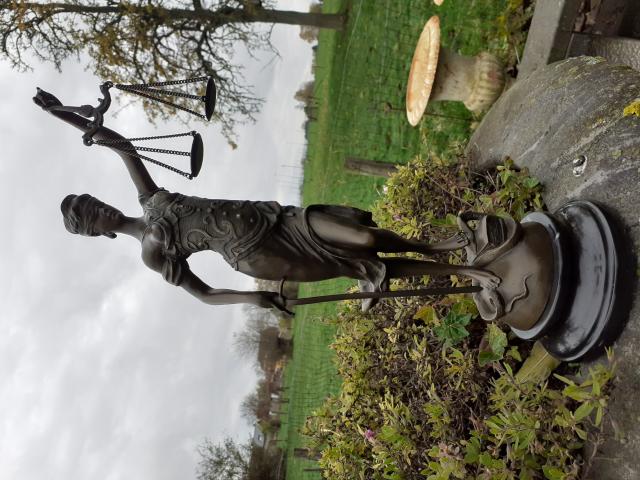 Superbe lady justice (statue en bronze sur socle marbre)