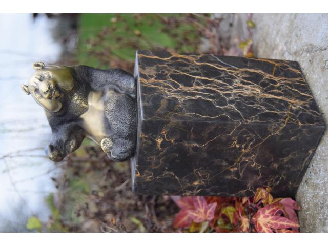 SUPERBE PANDA  ASSIS EN BRONZE SIGNE SUR SOCLE