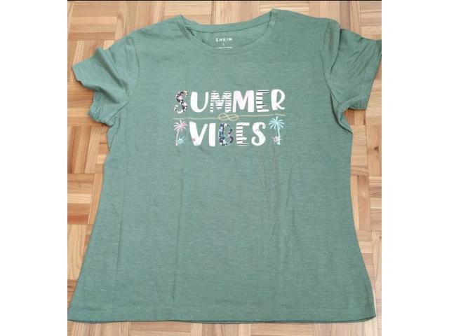 Photo T-Shirt vert Shein, "Summer Vibes" Neuf image 1/1