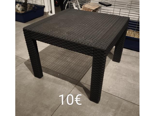 Table basse de jardin