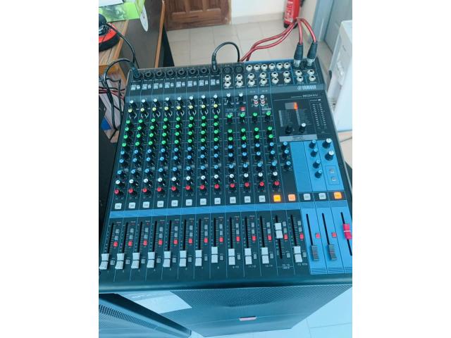 TABLE DE MIXAGES DE 2 A 16 PISTES DE MARQUE YAMAHA  A VENDRE