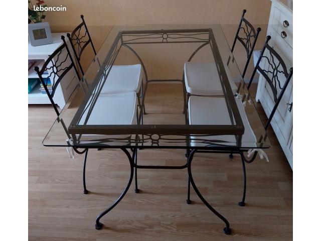 Table de salle à manger