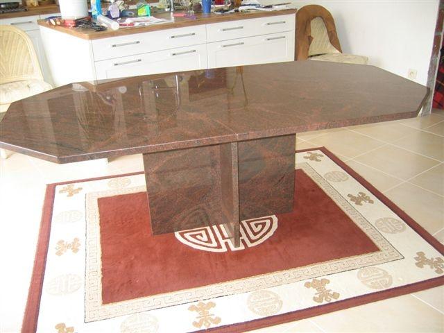 Photo Table en granit . image 1/1