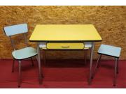 Annonce table formica jaune 1 chaise 1 tabouret 1 rallonge