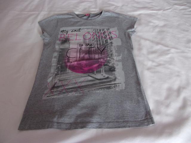 Photo Tee-shirt gris & rose image 1/2