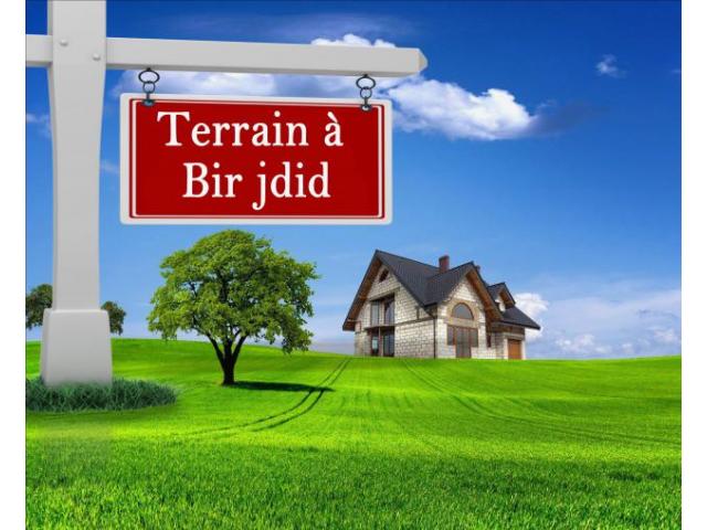 Terrain 100 m2 à Bir Jdid avec RDC