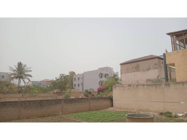 Terrain 600 mètres carrés à vendre à Saly , Sénégal
