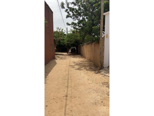 Terrain de 600 mètres carrés à vendre à Saly Sénégal