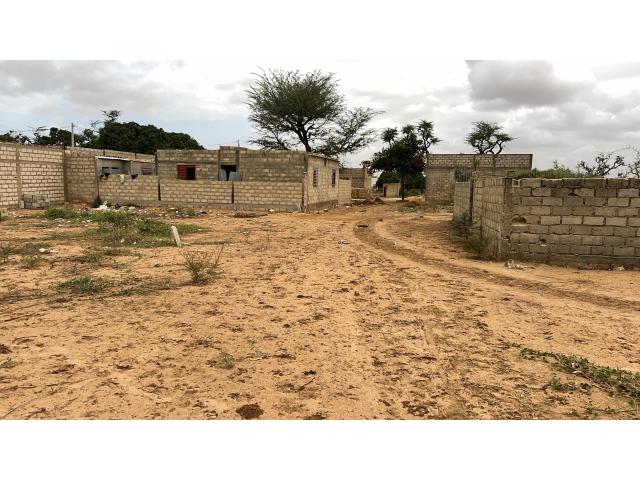 Terrains de 225 mètres carrés à vendre à Saly Sénégal