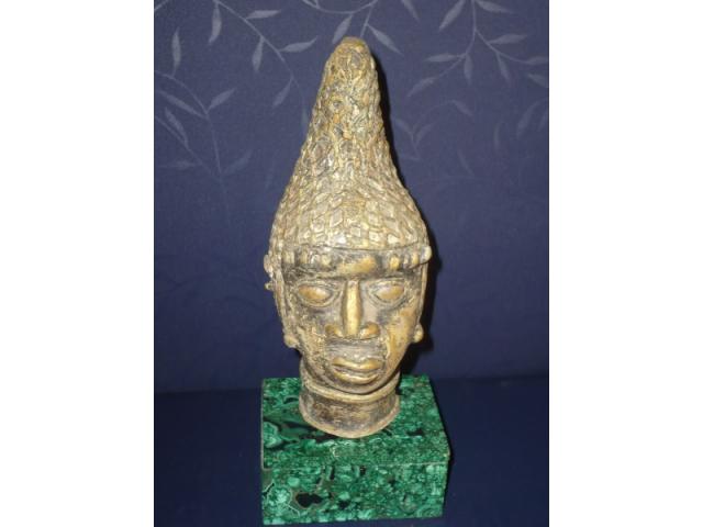 Photo Tête en bronze du Benin ( cire perdue ) image 1/4