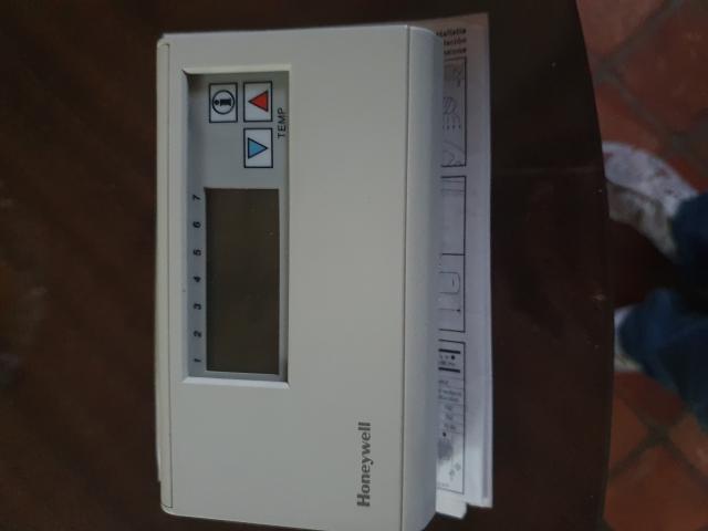 Thermostat de chauffage programmable