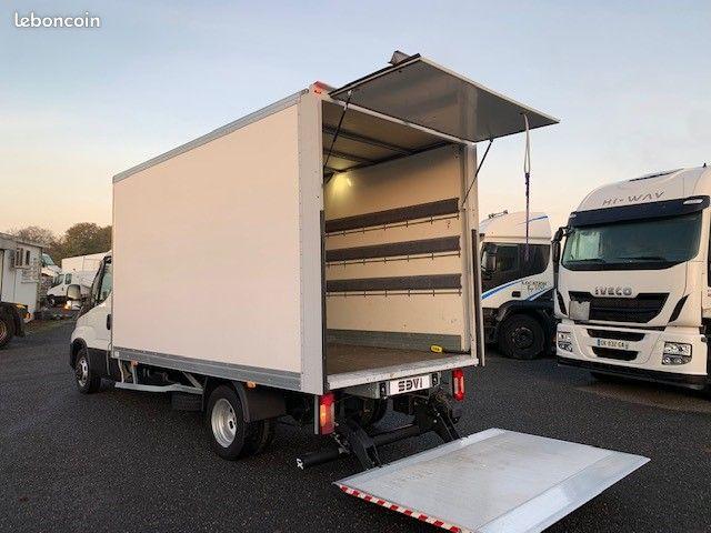 Photo Transport Express 7/7 | Location Camion avec chauffeur image 1/1