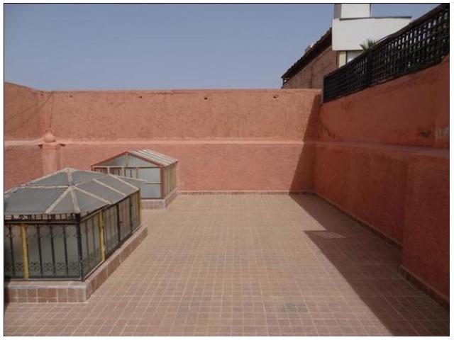TRÉS BEL APPARTEMENT À LOUER À LA MÉDINA