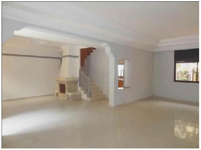 Photo TRÈS BELLE VILLA DE 4 CHAMBRES À LOUER image 1/1