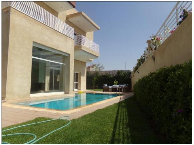 Très belle villa moderne vc piscine à Targa