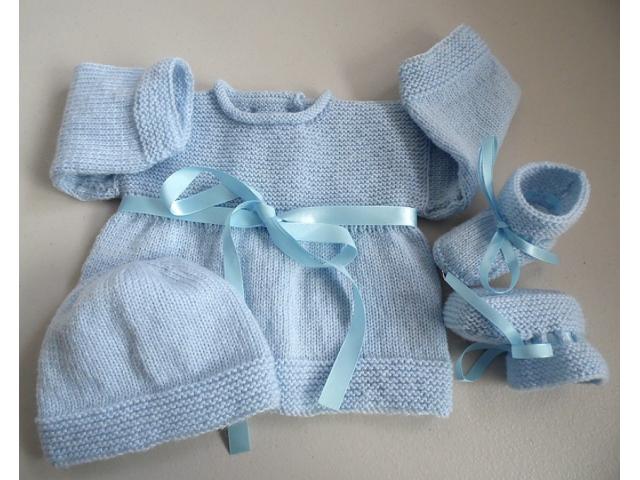 Trousseau bleu naissance tricot laine bébé fait main