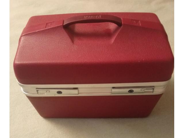 Vanity case