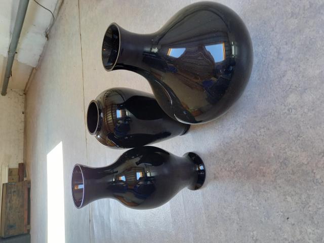 Vases noir