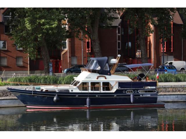 VEDETTE VALKKRUISER 42 FLY