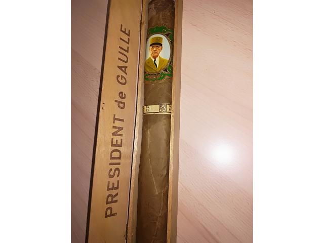 Photo Vend cigare president Charles de Gaulle image 1/3