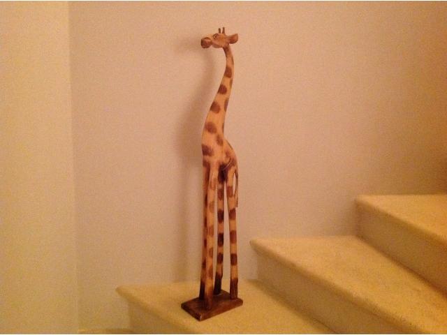 Vend girafe en bois