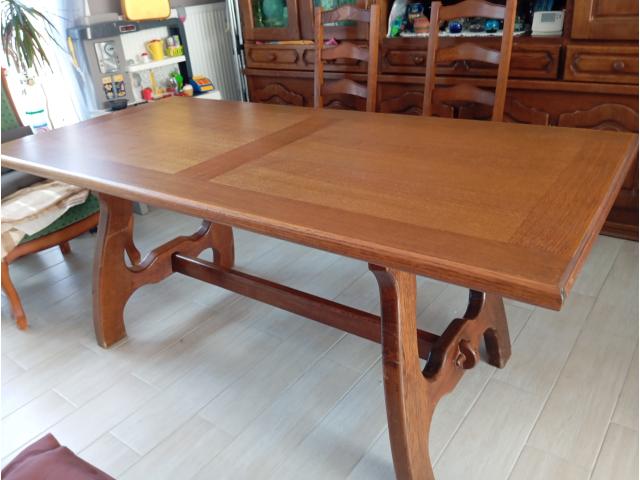 vend table salle a manger en chene 180/84 cms