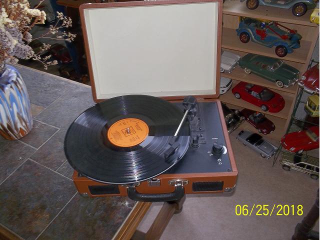 vend   un  tourne   disques