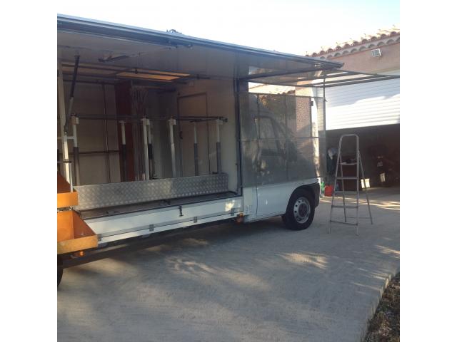 Photo Vends camion magasin image 1/2