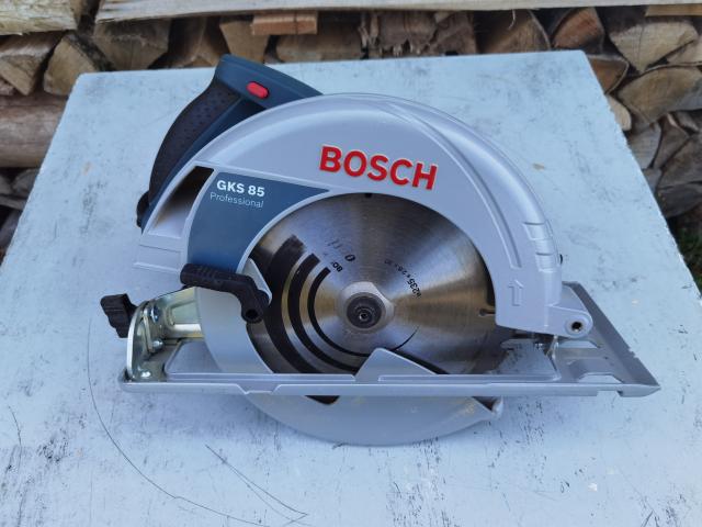 Vends Scie circulaire Bosch GKS 85