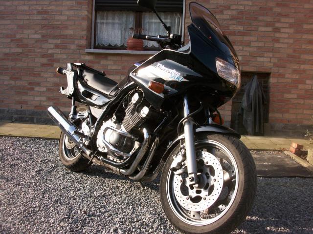 Vends Yamaha XJ 900 cc