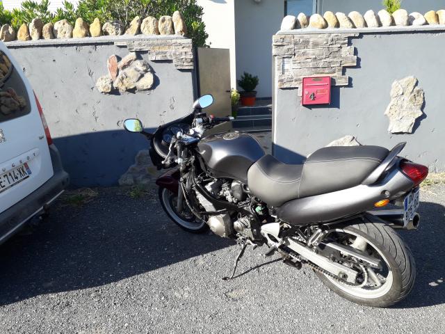Photo vente moto GSXF 750 image 1/2