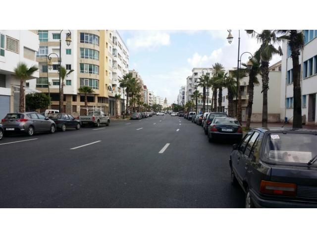 Vente Saroute à Rabat Diour Jamaa  ( local commercial )